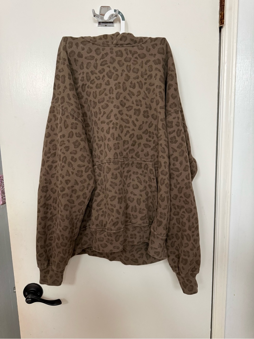 Abercrombie & Fitch Taupe Leopard Crewneck Sweater